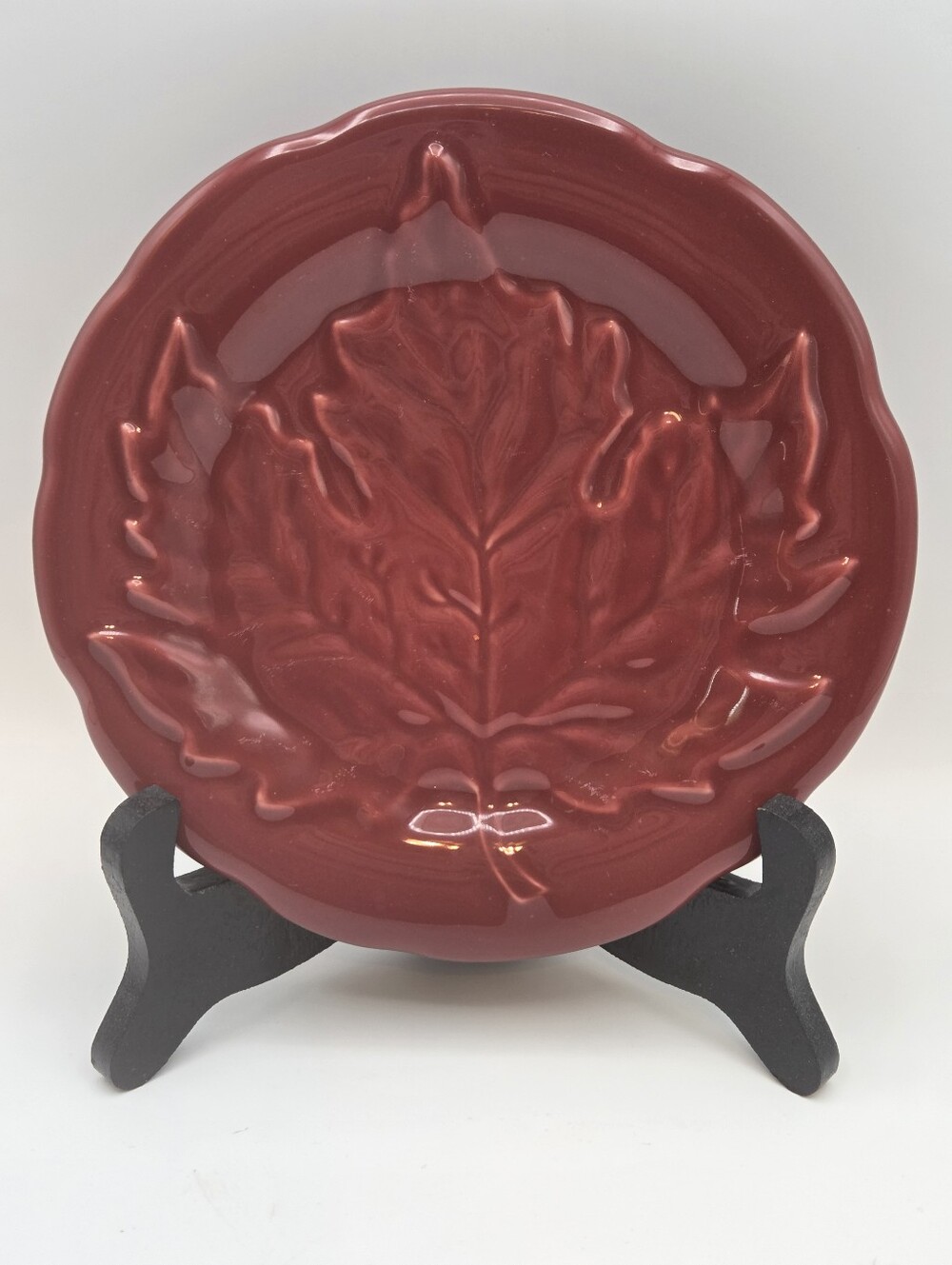 Longaberger Falling Leaves Paprika Plate